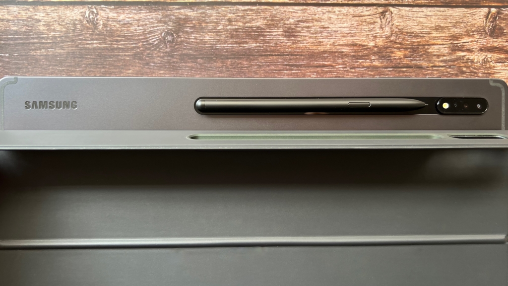 Samsung Galaxy Tab S8 Ultra Book Cover Keyboard's S Pen Enclosure 